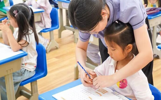 十月 天津早知道学校幼小衔接半年班火热招生中